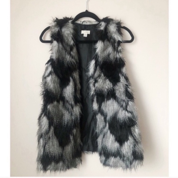 Decree Black Faux Fur Vest NWOT Size M